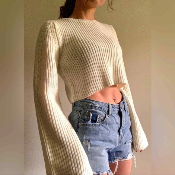 Princess Polly Cream Knit Crop Top sweater with bell sleeves size XS/S. - Picture 9 of 9